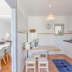 Alfama With Open Air - Up To 30 Guests Apartamento *