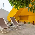 Apartment Alfama With Open Air - Up To 30 Guests *