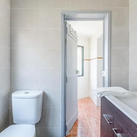 Alfama With Open Air - Up To 30 Guests Lisbon