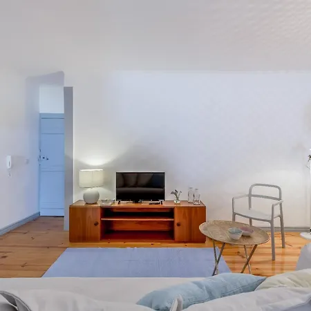 Alfama With Open Air - Up To 30 Guests Lisbon
