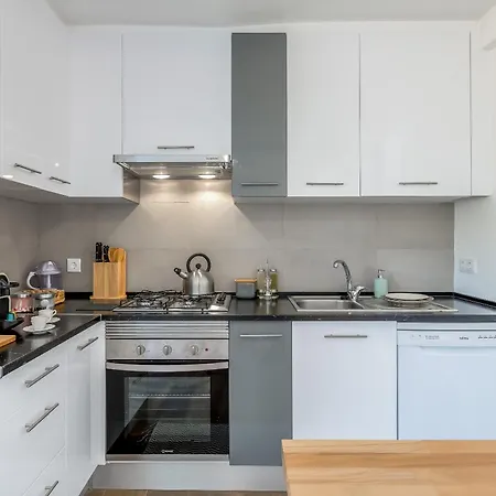 Alfama With Open Air - Up To 30 Guests Apartment *