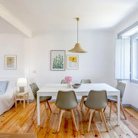 Alfama With Open Air - Up To 30 Guests Apartment *