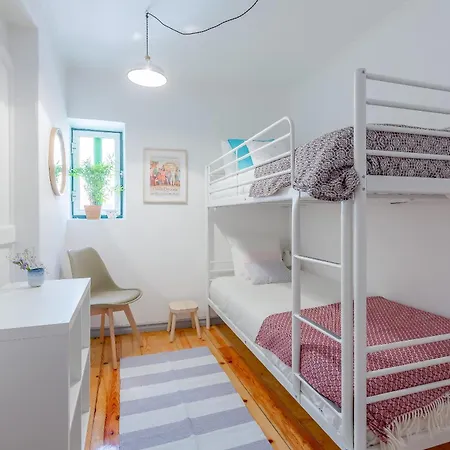 Alfama With Open Air - Up To 30 Guests * Лиссабон